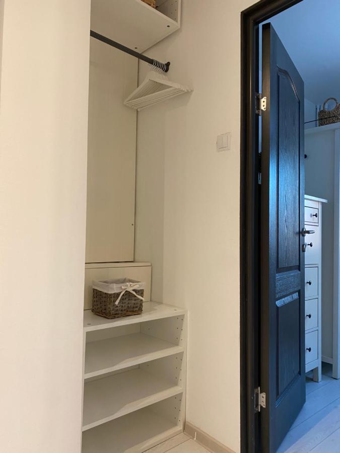 Evan Cozy Flat With Balcony & Parking, 13 September Bucharest Exterior photo